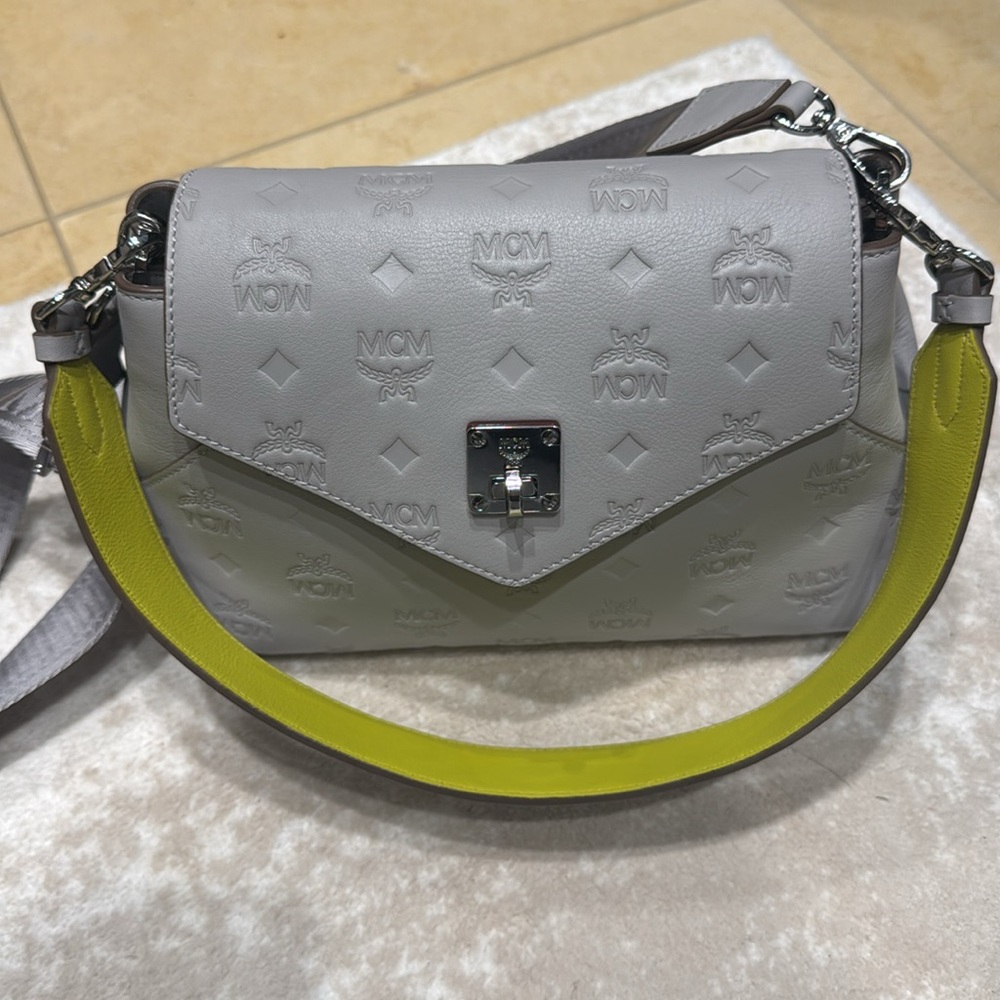 MCM Light Grey Leather Bag - Picture 3 of 4